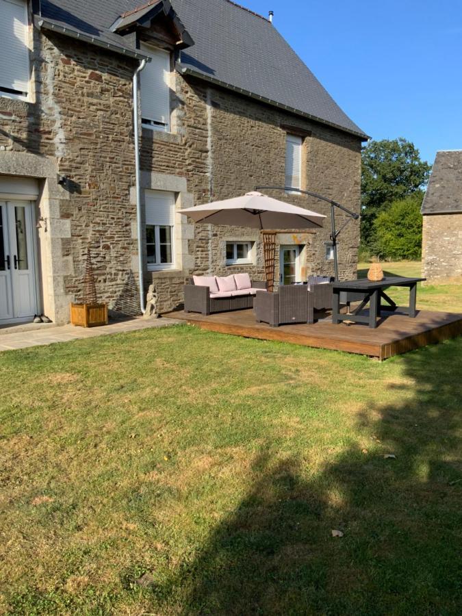 Welcoming And Peaceful Bed And Breakfast Fougerolles-du-Plessis Exterior foto