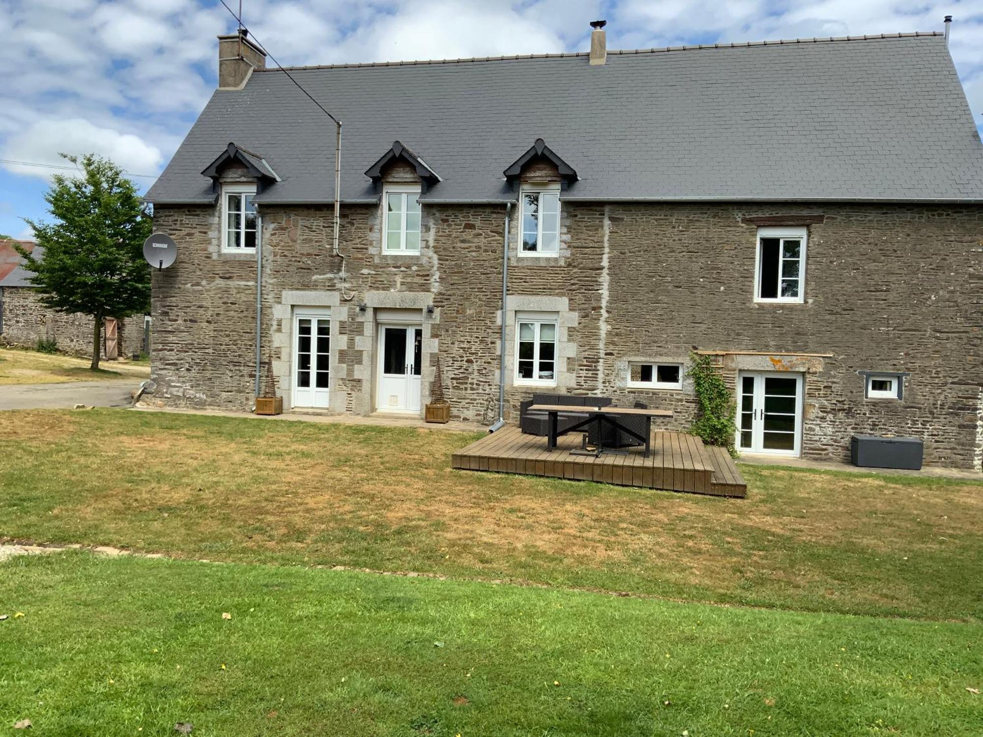 Welcoming And Peaceful Bed And Breakfast Fougerolles-du-Plessis Exterior foto