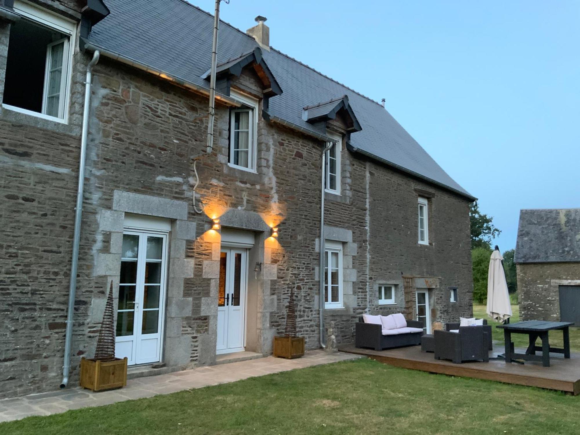Welcoming And Peaceful Bed And Breakfast Fougerolles-du-Plessis Exterior foto